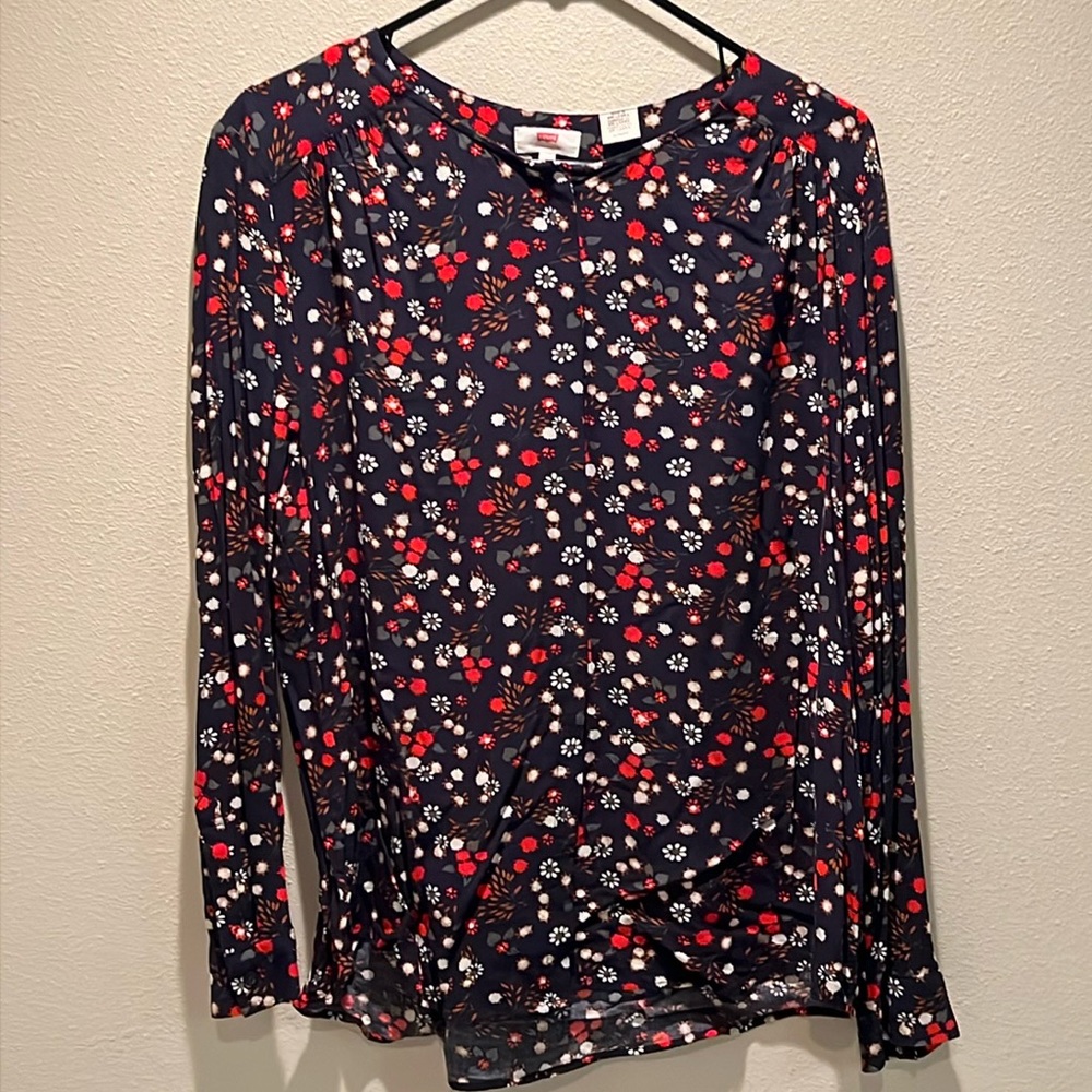 Levi’s Floral Top